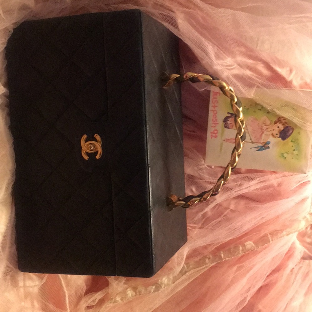 SOLD Rarest of the rare CHANEL Train Case Vintage - Picture 11 of 13